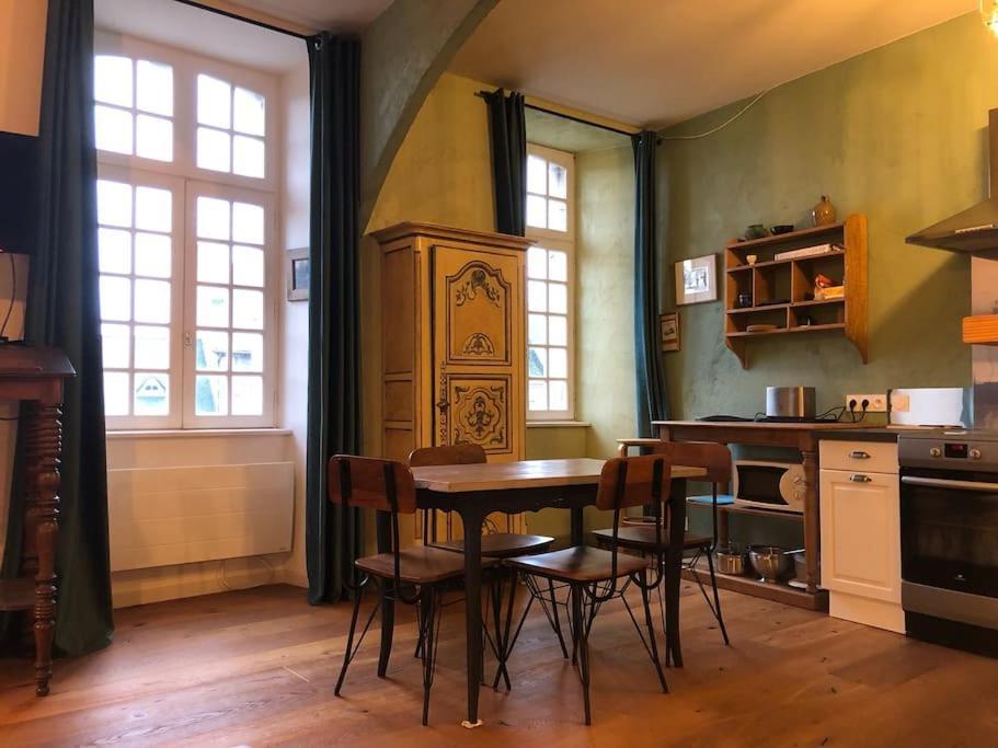 Appartement Pour 2 Personnes A 50 Metres Du Port パンポル エクステリア 写真